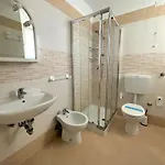 Bright Flat With Shared Pool *