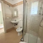 Bright Flat With Shared Pool