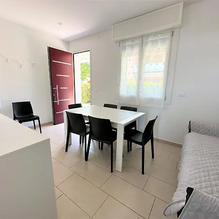 Bright Flat With Shared Pool Appartement