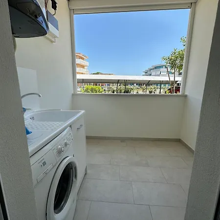 Bright Flat With Shared Pool Lejlighed Bibione